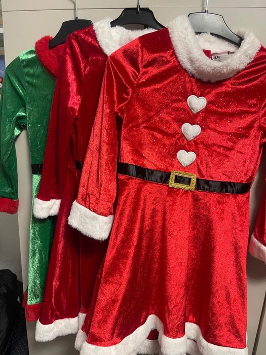 Rochita craciunita marca H&M marimea 122-128