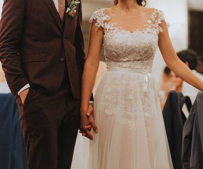 Rochie de mireasa, model sirena, dantela si tulle