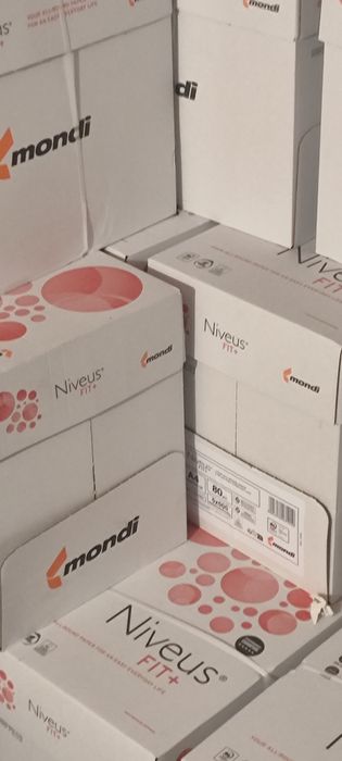 Копирна хартия и рокли за касови апарати