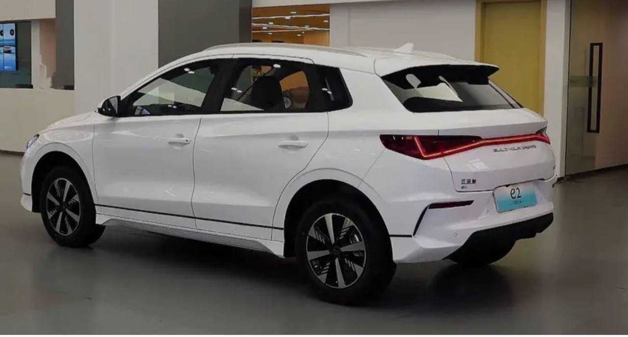 BYD E2 naxt va nasiya savdo yilik 10%