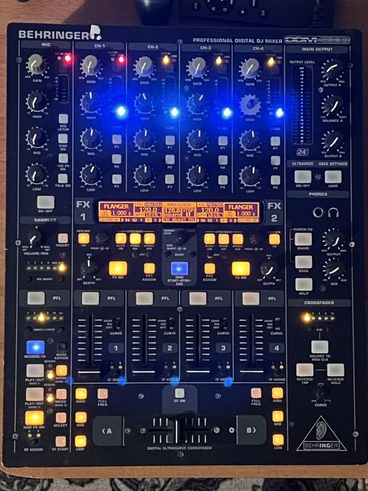 Dj контроллер BEHRINGER DDM4000 professional digital dj mixer
