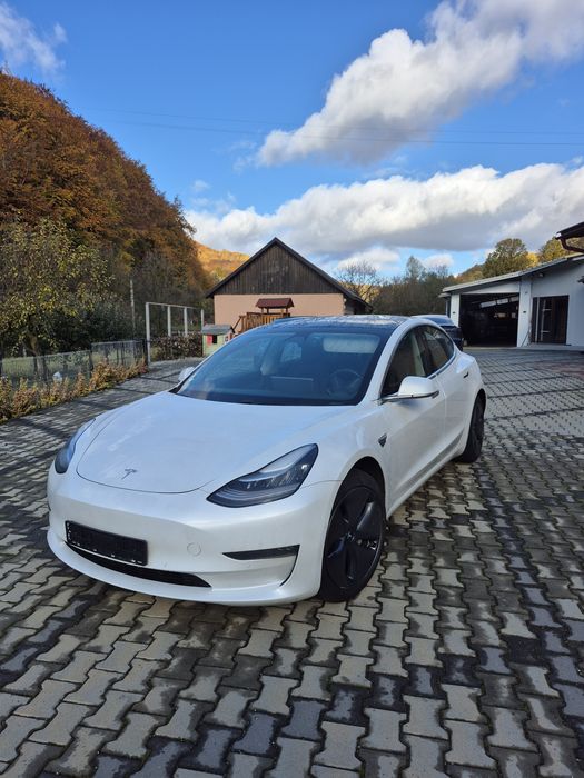 Tesla model 3 long range 4x4