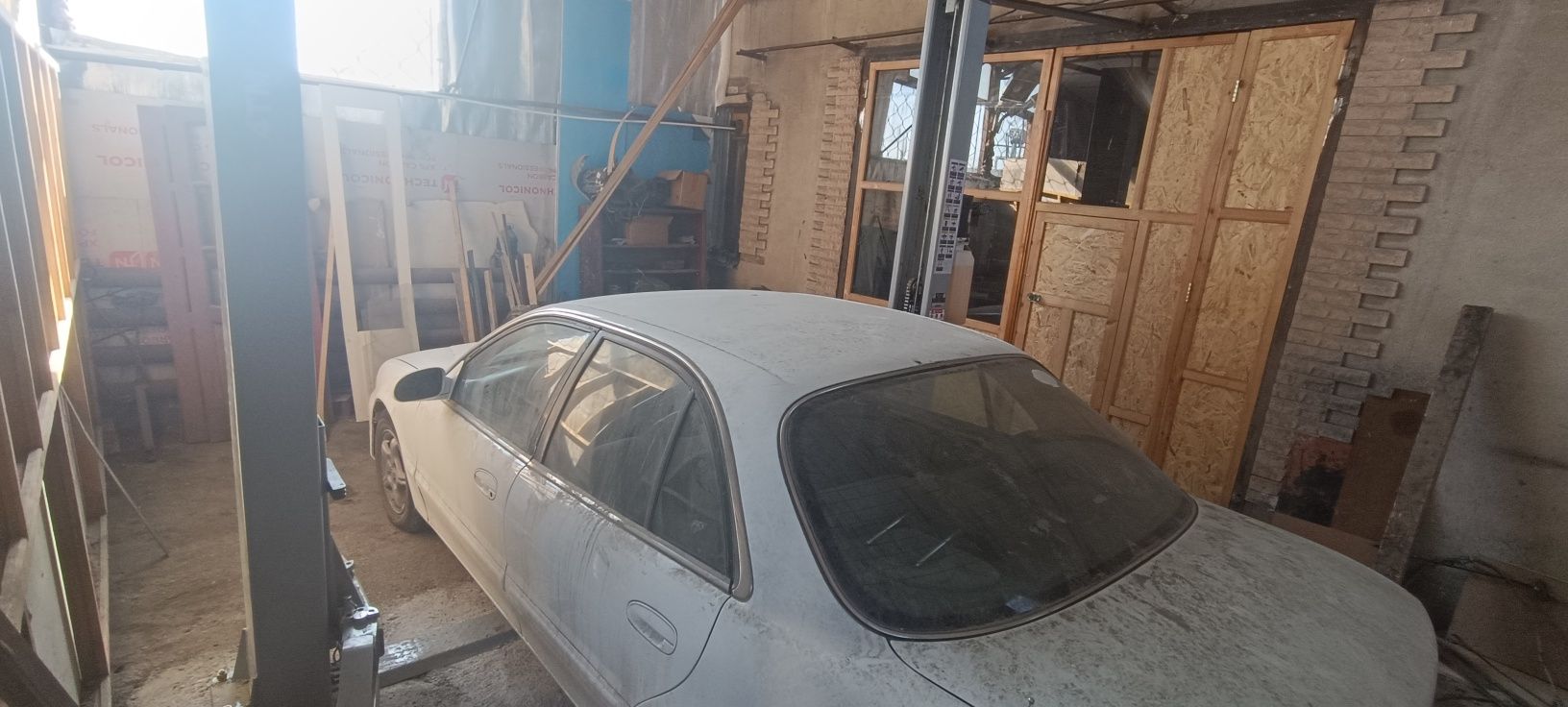 Автоподъемник и другие помещения в аренду