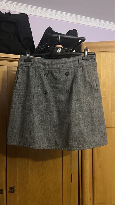 Fusta gri Office