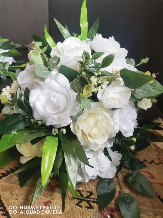 Buchet ornament masa