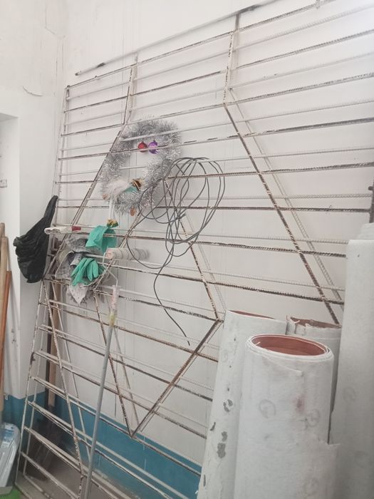 Решотки для окон 2 штук. 2:30 на 1:78