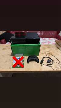 XBOX ONE+ 1 джойстик и слушалки