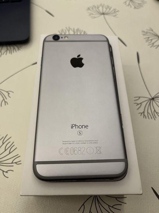 iPhone 6S silver gray 16GB НОВ