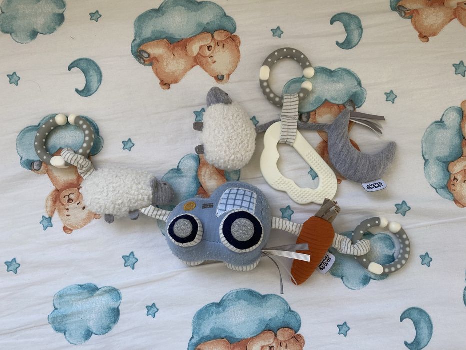 Лот играчки за кошара и количка - Mamas & Papas