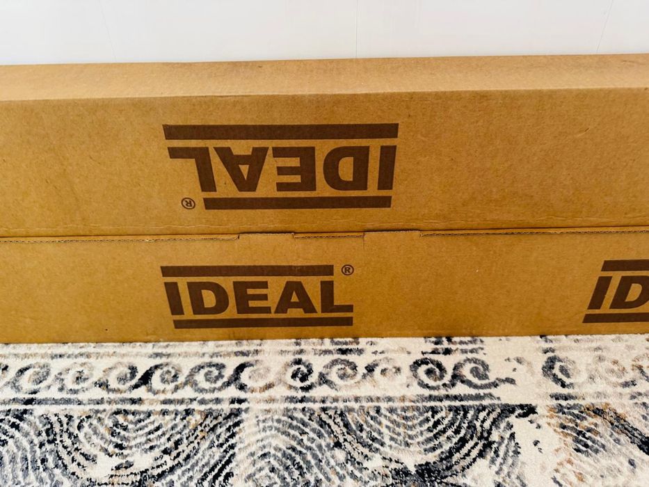 Продам новые плинтусы