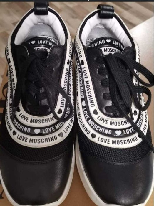 Moschino marimea 38