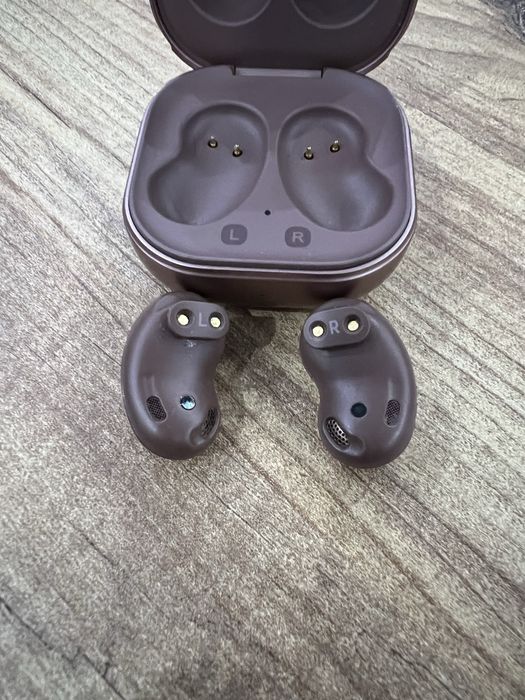 Безжични Слушалки Samsung Buds Live