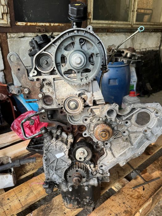 Vând Motor Iveco Daily 2,3 140cp