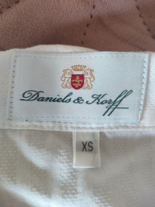 Нова пижама Daniels und Korff, XS/S, 2 части, бяла, дантела и бродерия