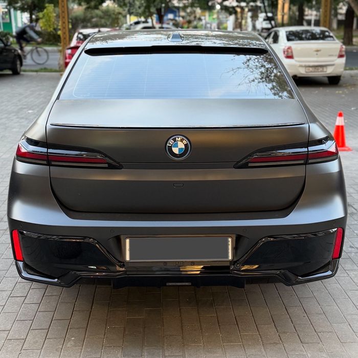 BMW i7 xDrive60L 2024 USA