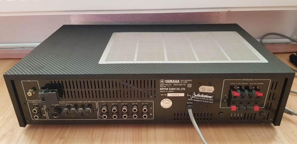 Amplificator Yamaha R-700. Vintage, (statie amplificare)