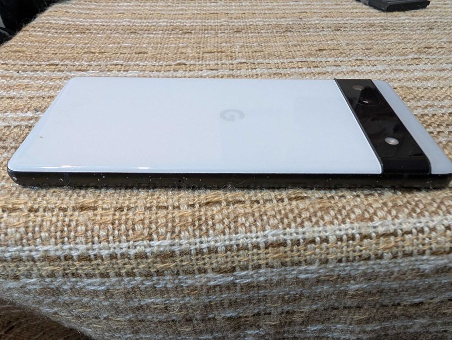 Google Pixel 6a, нова батерия