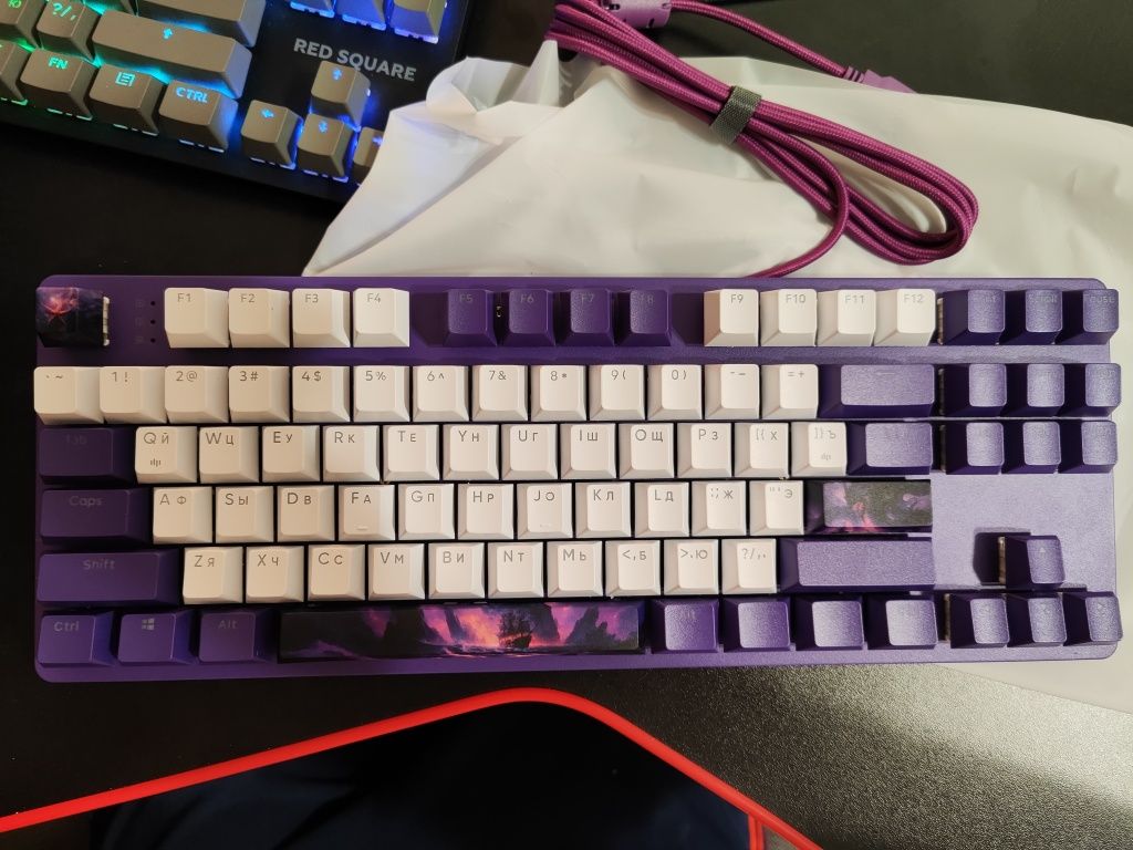 Новая Red square keyrox tkl purple haze