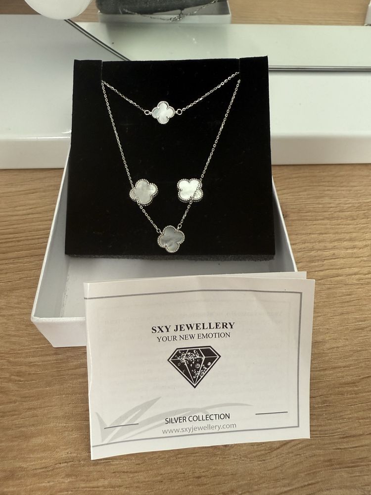 Сребърен комплект по модел на Van Cleef със седеф