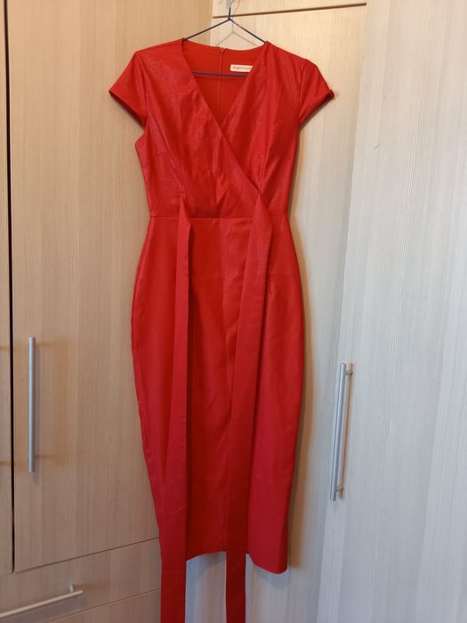 Продам женское платье