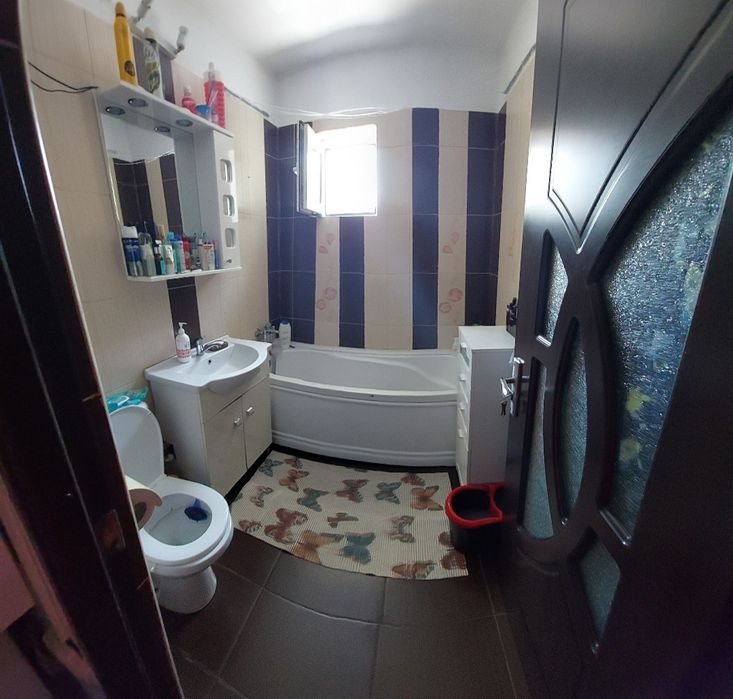 Apartament cu 2 camere, strada Cameliei- Gostat