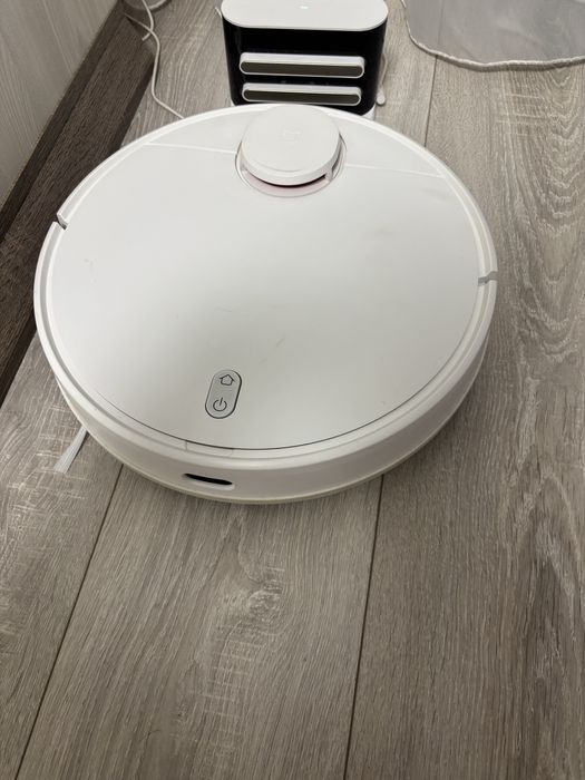 Робот пылесос Xiaomi, хороший помошник по уборке полов