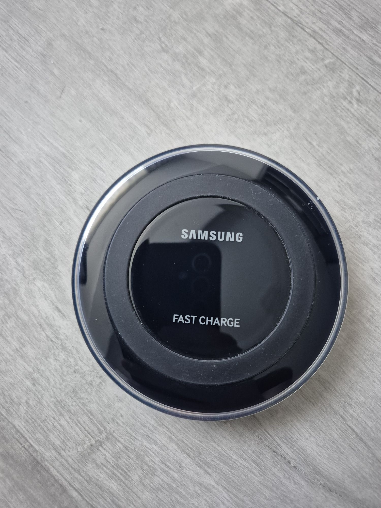 Безжично зарядно Samsung Fast Charge