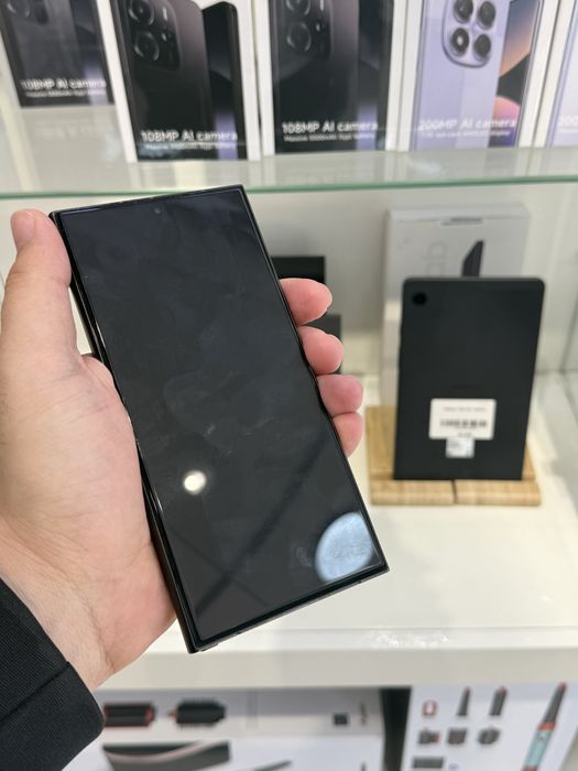 Samsung S24 Ultra 256 в идеальном состоянии