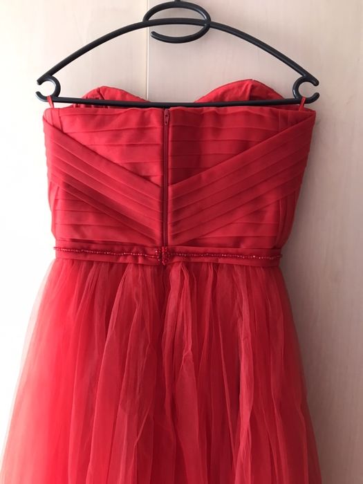 Официална рокля