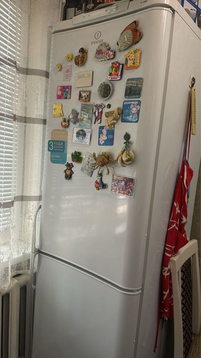 Холодильник продам