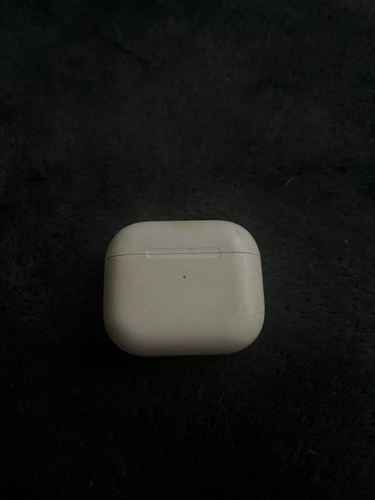 Продам AirPods 3