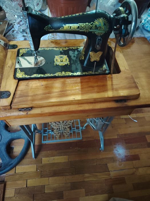 Швейная машинка бабочка