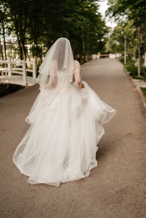 Vând rochie de mireasă