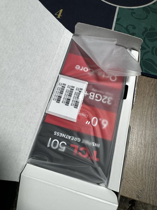 Vand telefon TCL 501