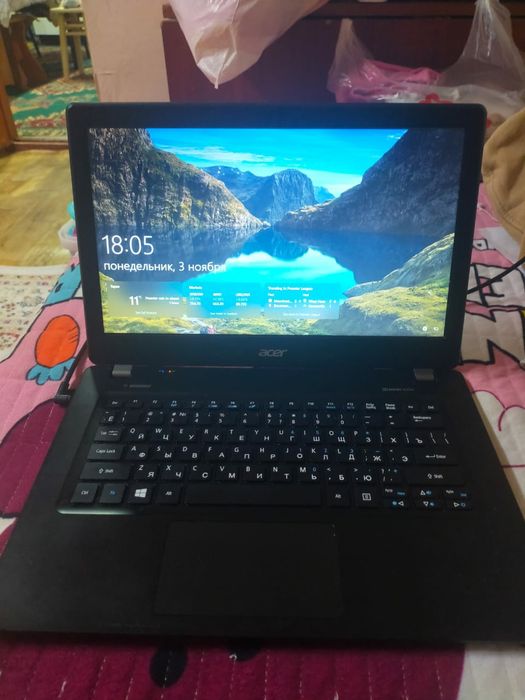 Продам ноутбук Acer core i3-6006U