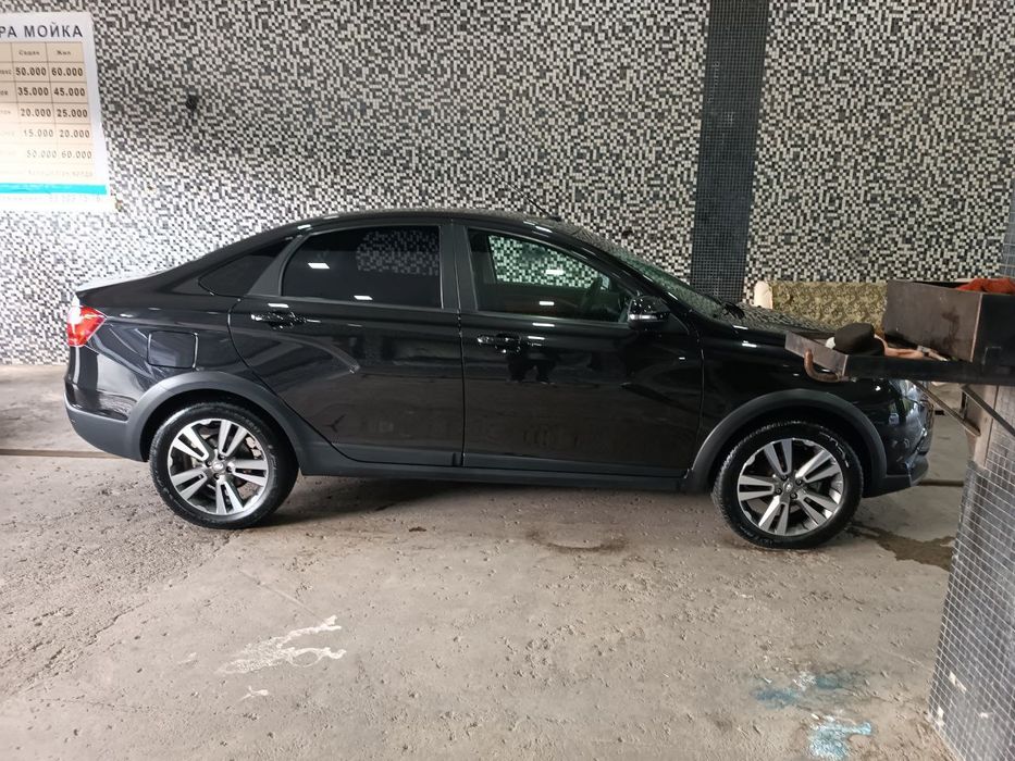 Lada vesta cross
