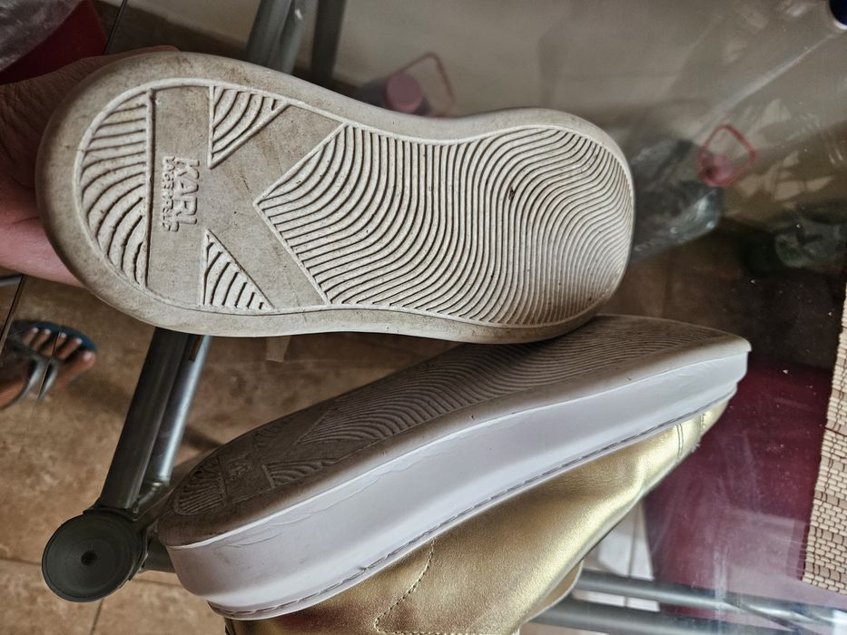 Pamtofi sport Karl Lagerfield 100%originali