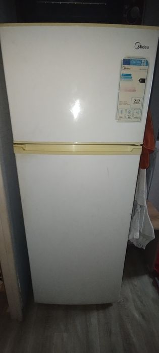 Продаю Холодильник сатамын б/у