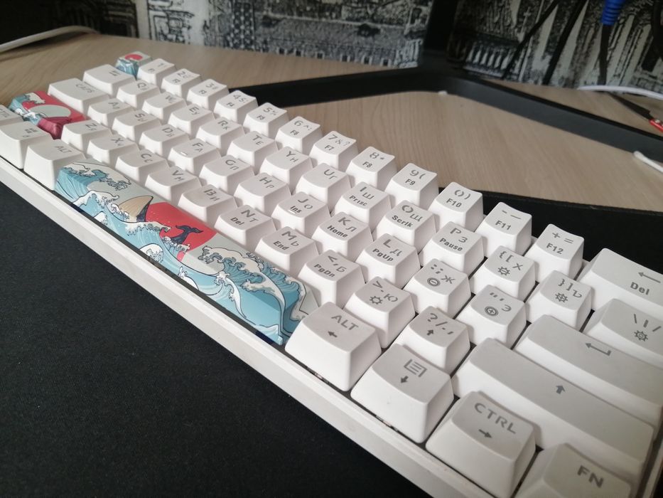 Клавиатура Tanto rgb с кастомными кейкапами