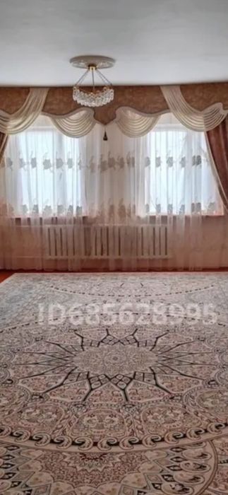 Продается  люстры  красивые 2 шт