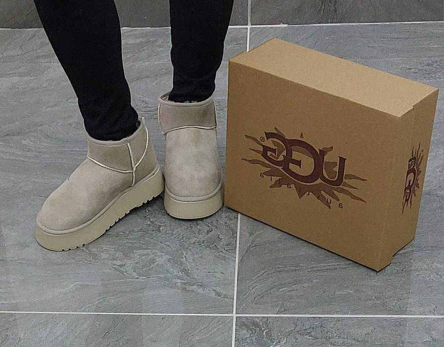 Дамски Боти UGG в два цвята