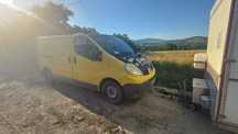 Vând Renault Trafic