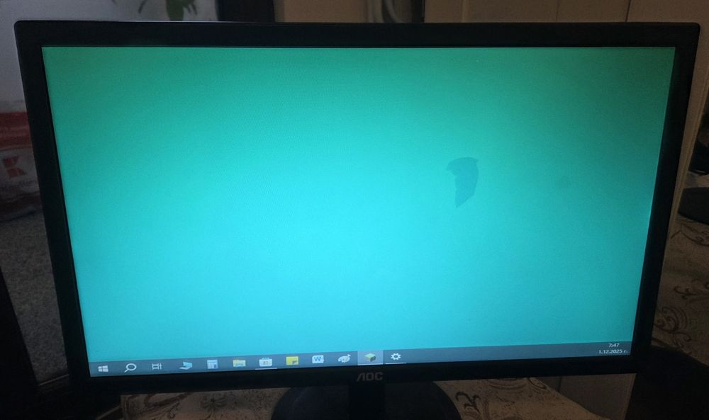 LCD монитор AOC 2280 с дефект