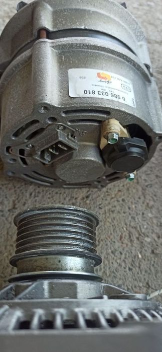 Генератор на мерседес в рабочем состоянии