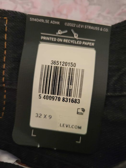 Къси дънкови панталонки Levi's, чисто нови, оригинал!