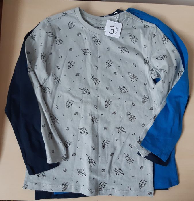 Нови есенни дрехи за момче, размер 128 см