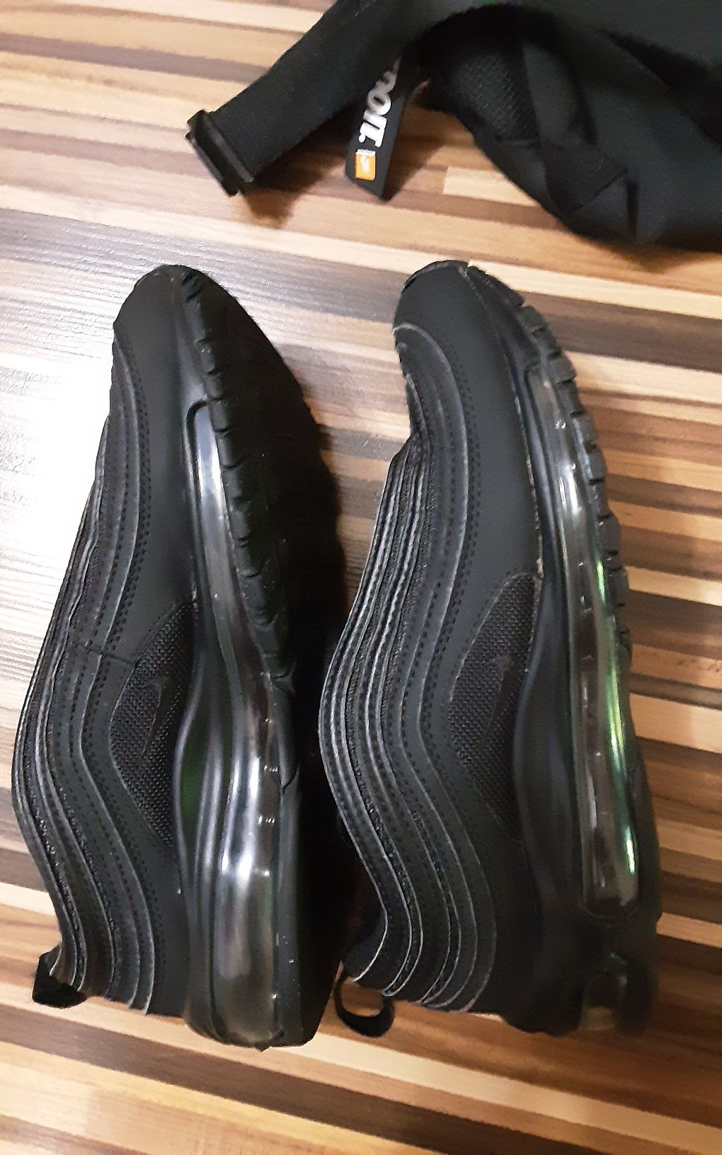 (36,5) NIKE air max 97 оригинални маратонки