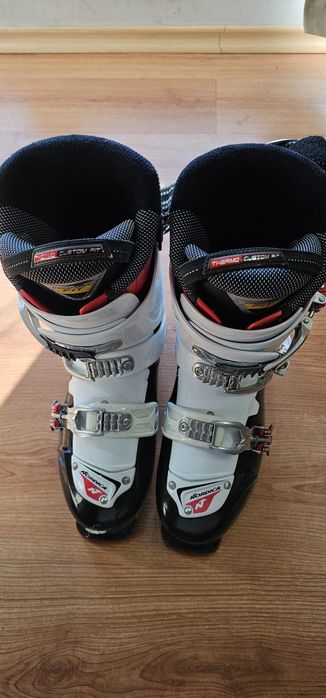 Ски обувки Salomon затоплящи и Nordica Transfire R3