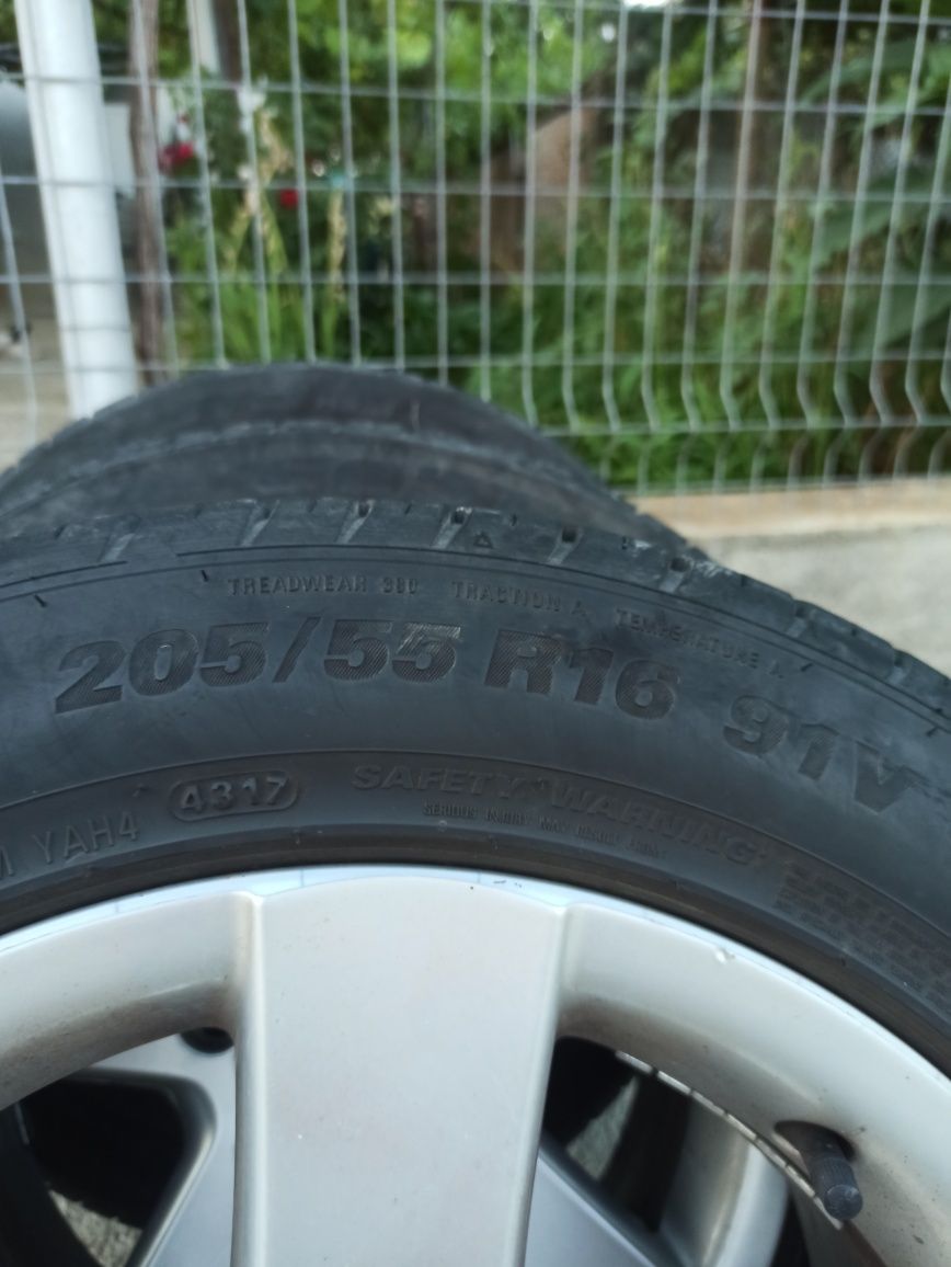 Летни Гуми 205/55/16 KUMHO