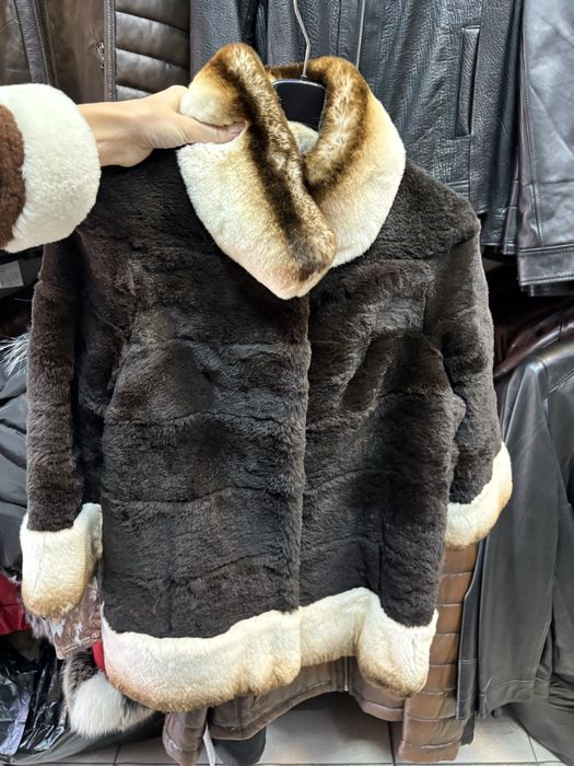 Палто от астраган с естествен косъм лисица